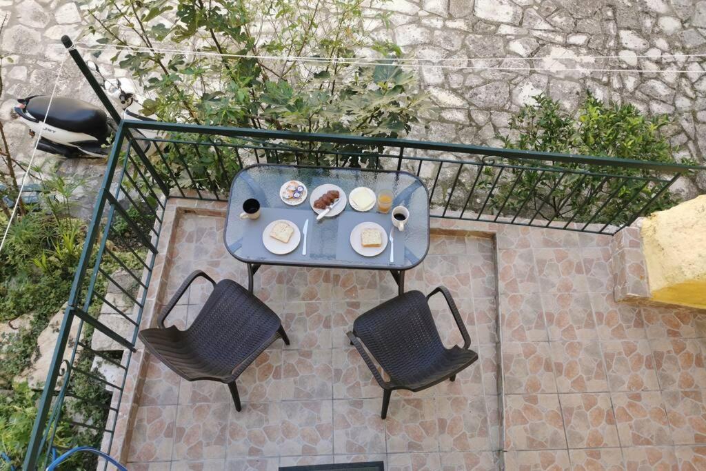 Villa Corfiot Cozy House à Corfu  Extérieur photo
