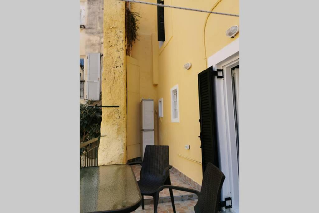 Villa Corfiot Cozy House à Corfu  Extérieur photo